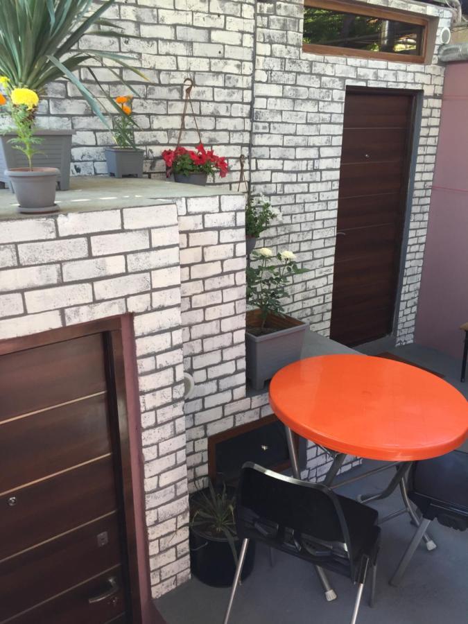 Дом 33 Возле Клиники Астхик Yerevan Exterior foto