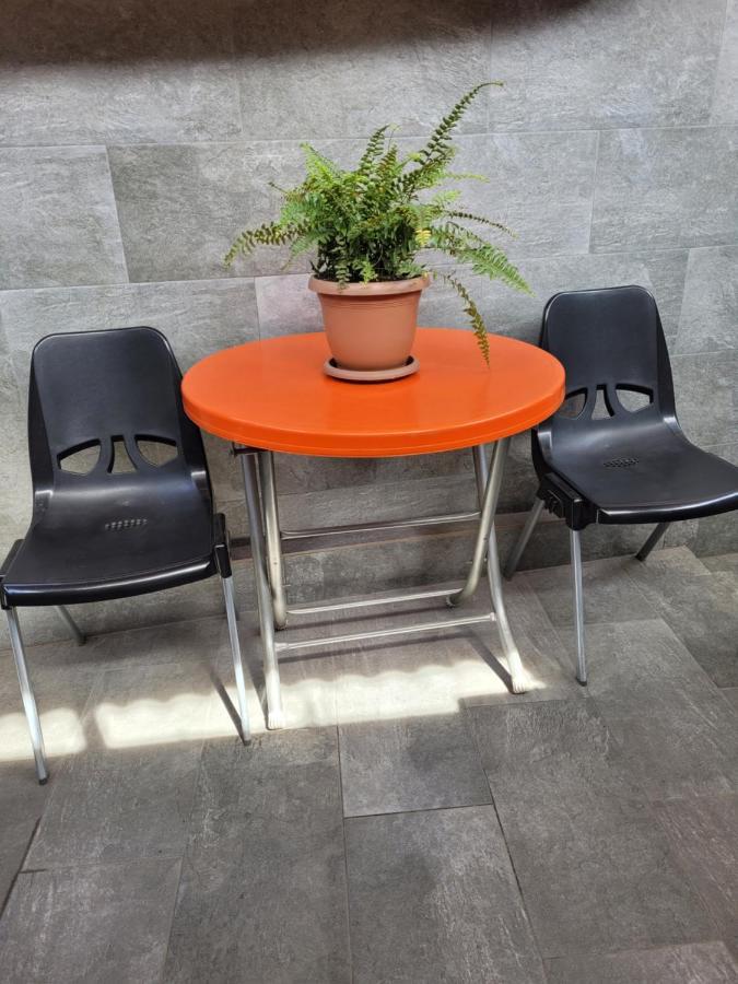 Дом 33 Возле Клиники Астхик Yerevan Exterior foto